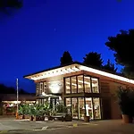 Villaggio Dei Fiori Κάμπινγκ 4*