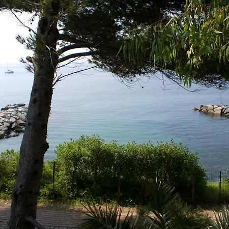 Camping Villaggio Dei Fiori 4*