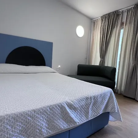 Camping Villaggio Dei Fiori 4*