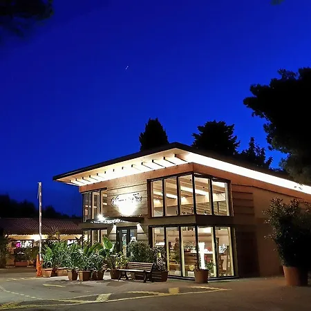 Villaggio Dei Fiori Campeggio 4*