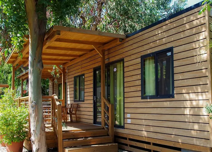 Villaggio Dei Fiori Κάμπινγκ 4*