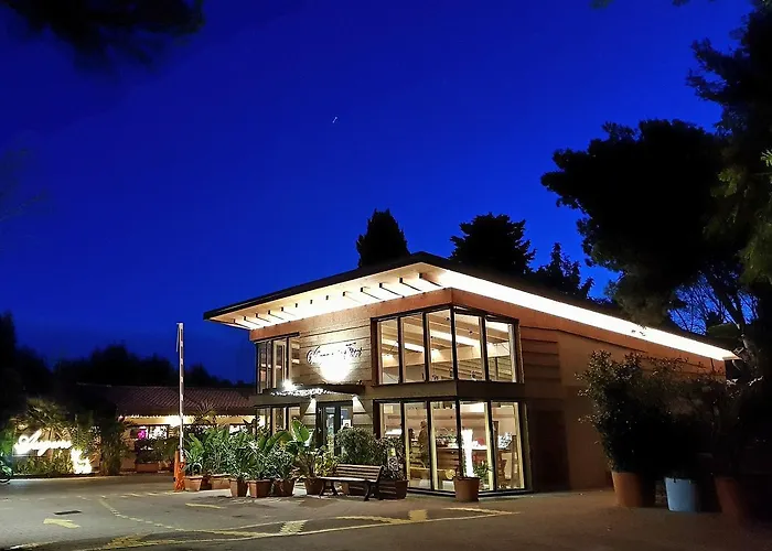 Villaggio Dei Fiori Κάμπινγκ 4*