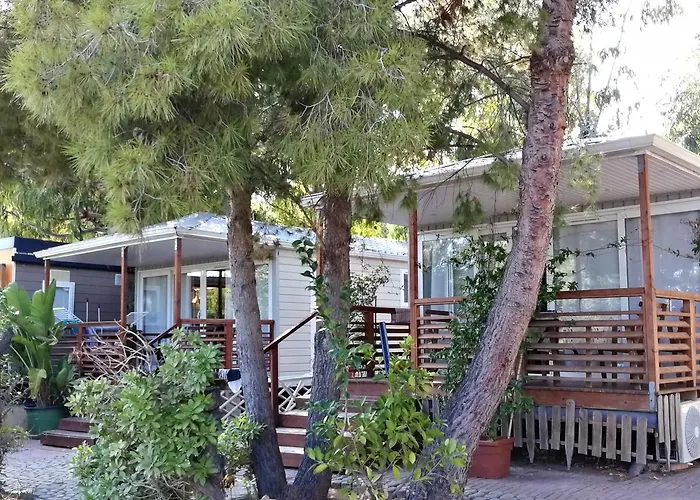 Villaggio Dei Fiori Camping
